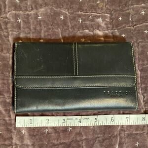 Reaction by Kenneth Cole black leather clutch wallet